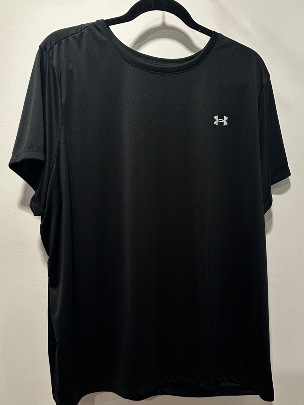 Under Armour Black Short Sleeve Performance Tee - Women 2X